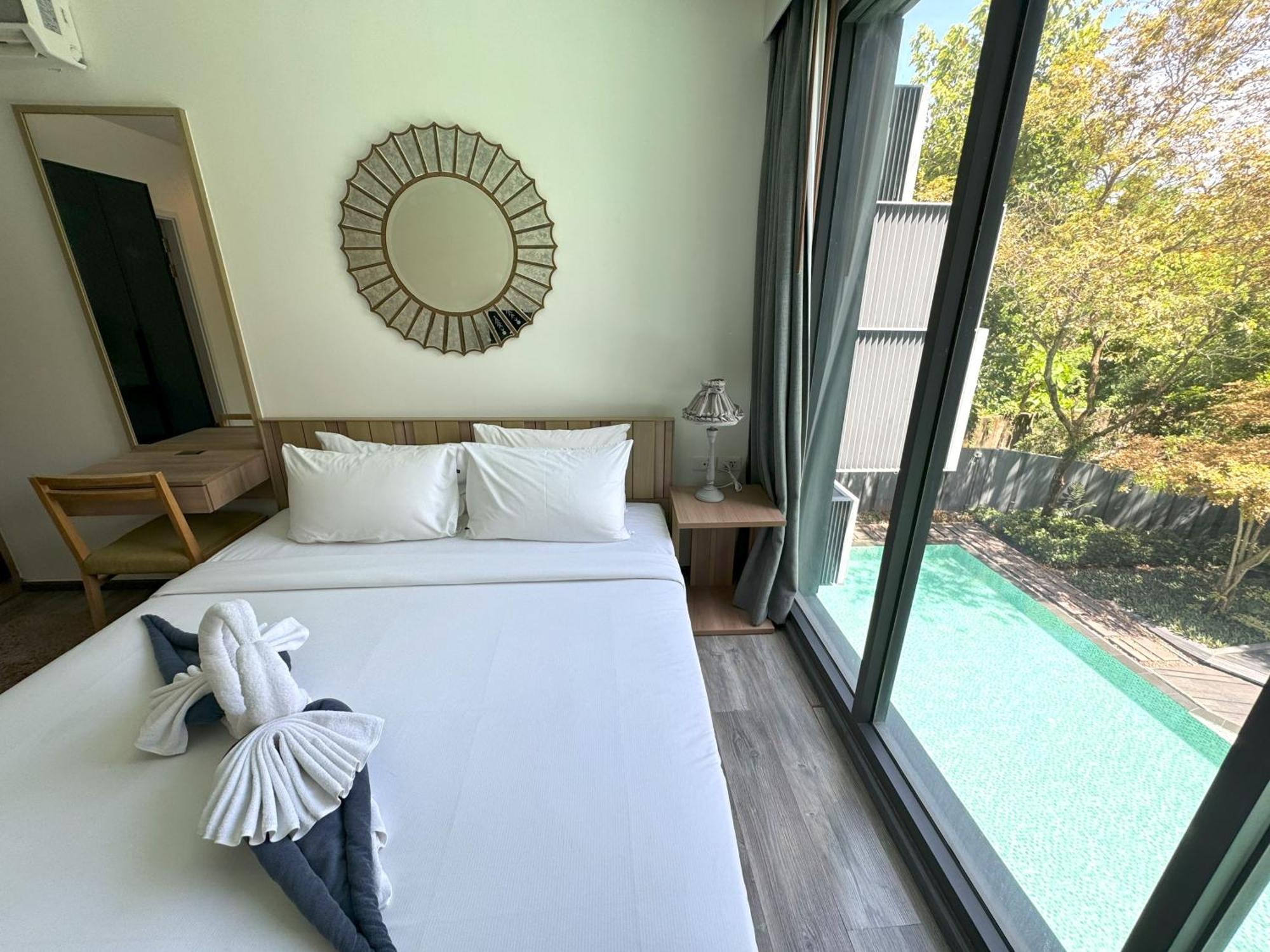 The Deck Condominium By Lofty Patong Buitenkant foto